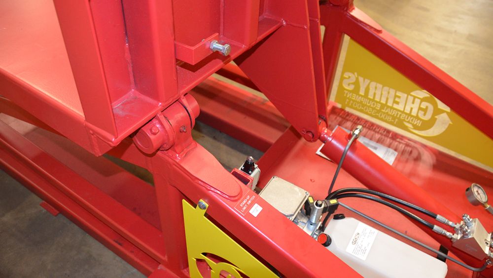 Type 3 tipper showing basket hinges and cylinder clevis