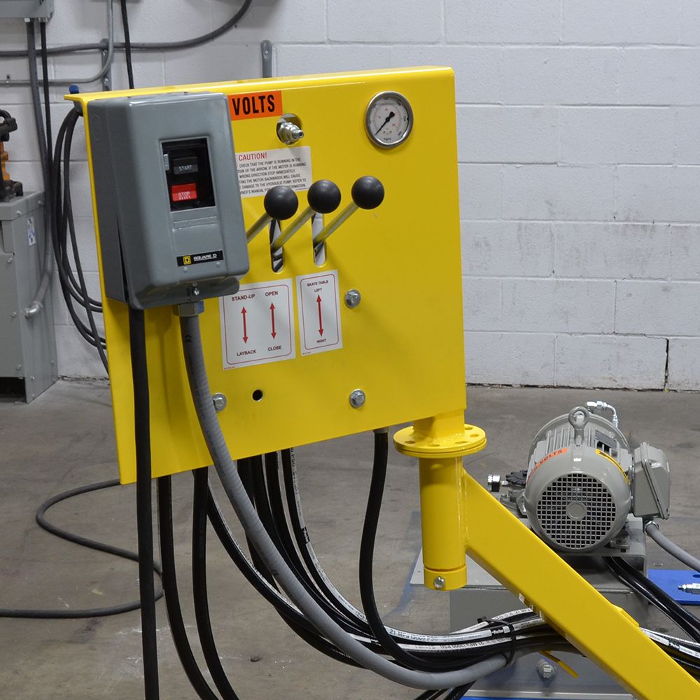 Heavy duty lever controls with manual starter
