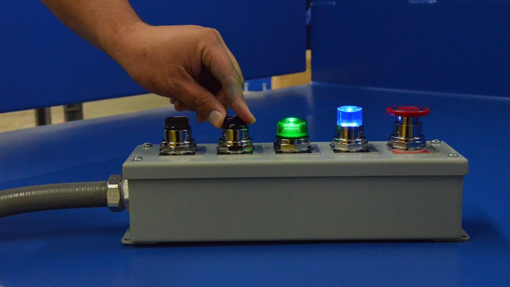 Customer specific controls for a SC-63 Pallet Inverter