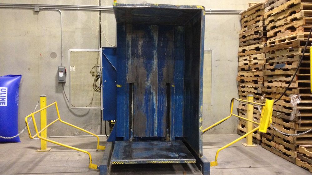 Pallet Inverter at pharma plant