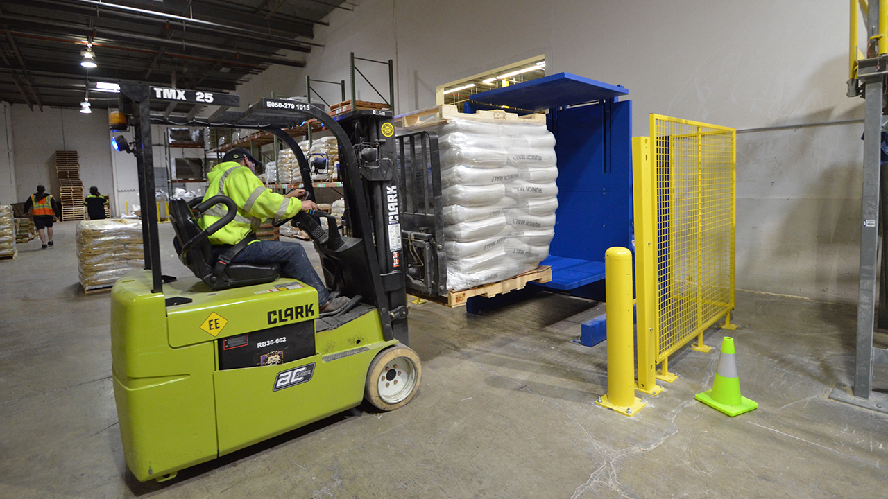 Pallet Inverter with bagged product