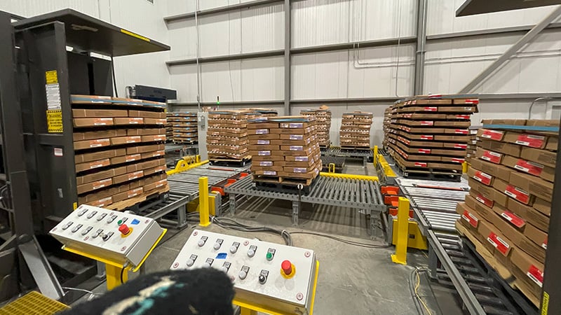 Inline Pallet Retrievers