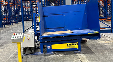 Pallet Spacer Removal Machine in a cold storage warehouse